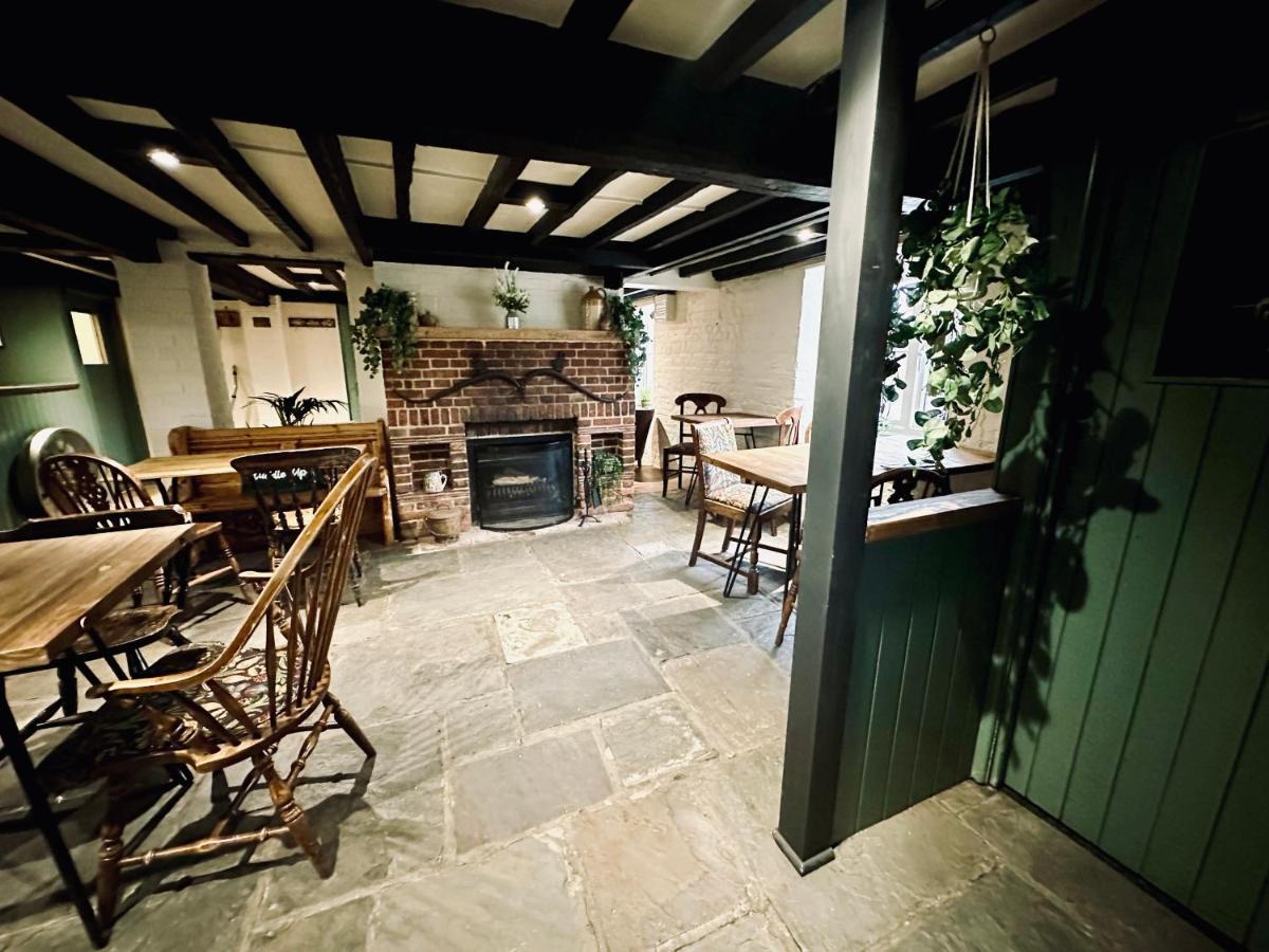 The Old Mill 3*